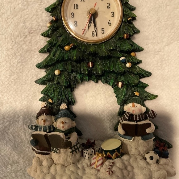 Ceramic Christmas Tree Clock - Picture 9 of 10